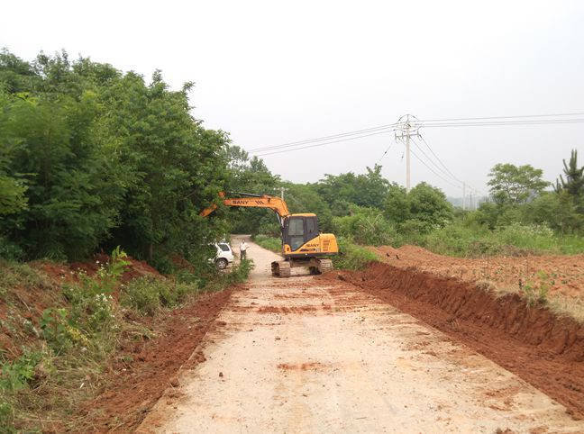 枞阳县首条农村道路畅通工程开工建设 全长近5公里(图)_中国小康网