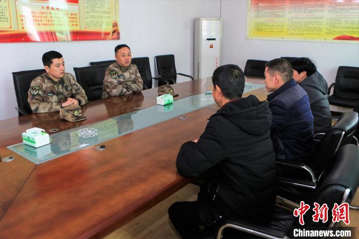 福建山区村民走上致富路：有子弟兵解困，这日子越过越甜